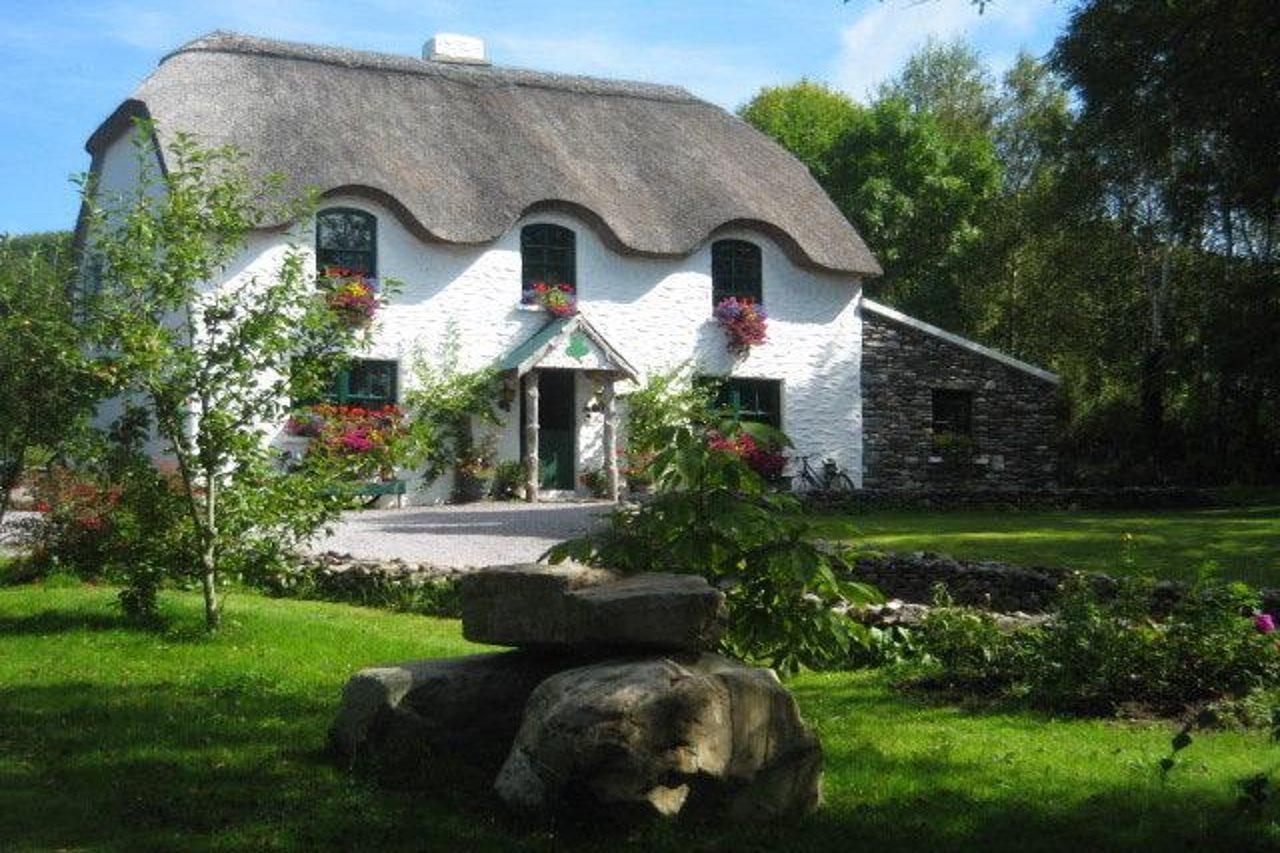 Lissyclearig Thatched Cottage Kenmare Extérieur photo