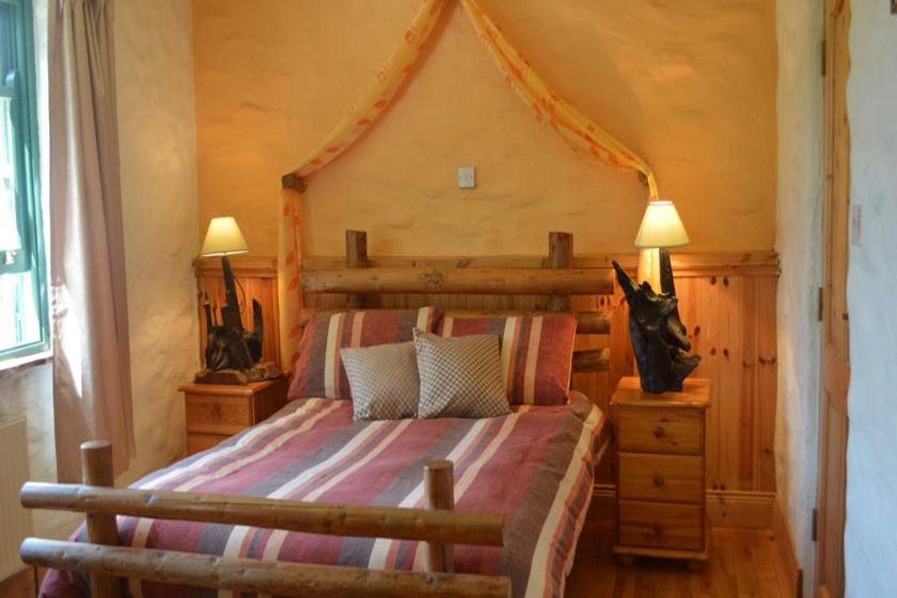 Lissyclearig Thatched Cottage Kenmare Extérieur photo
