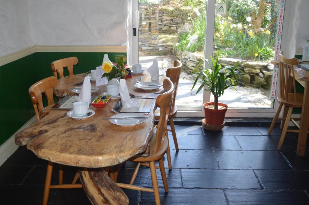 Lissyclearig Thatched Cottage Kenmare Extérieur photo