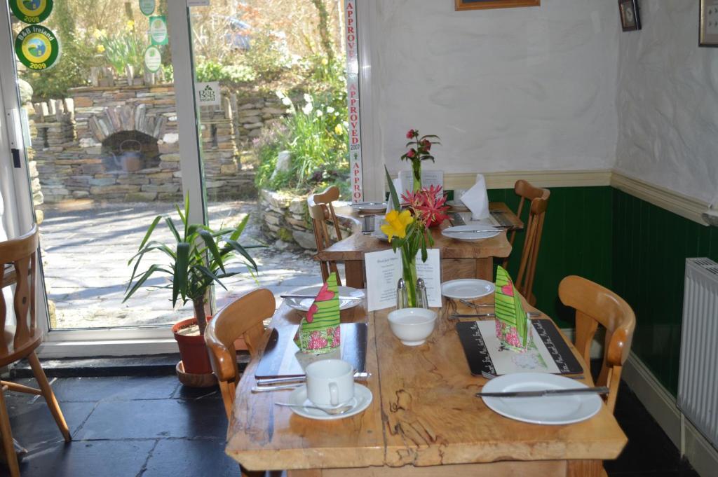 Lissyclearig Thatched Cottage Kenmare Extérieur photo